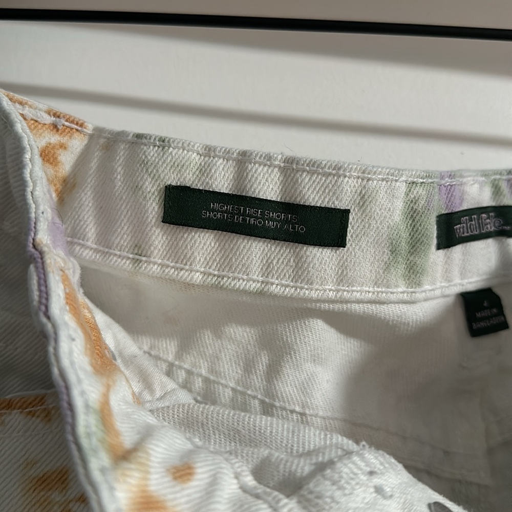 Highest rise frayed white Wild Fable Jean Shorts. - Picture 4 of 6